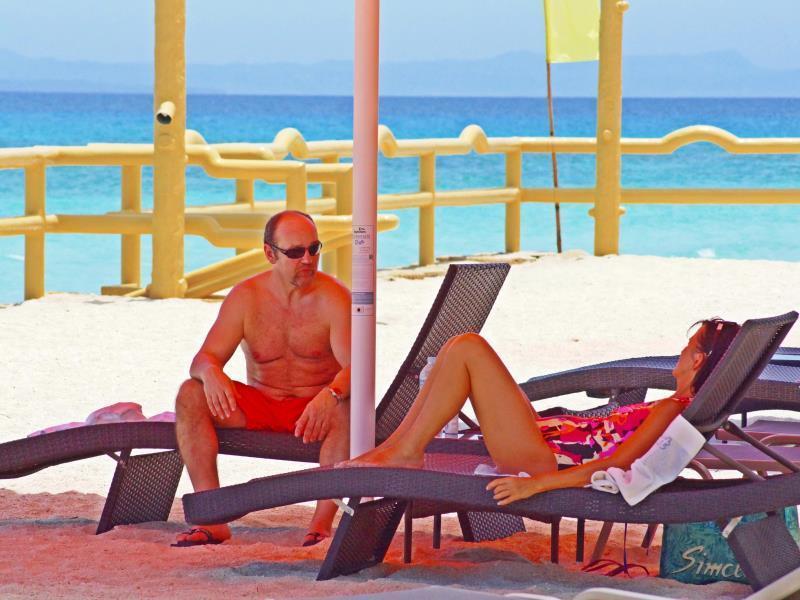 Marlins Beach Resort Santa Fe  Exterior foto